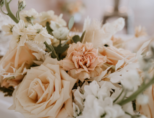 Flores de verano para tu ramo de novia: elegancia que resiste al calor - Andaluflor
